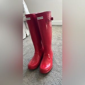 Hunter Tall Red Glossy Rain boots size 9
